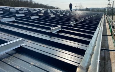Installation der Photovoltaikanlage des LRV
