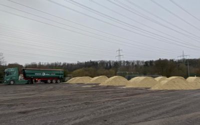 Erstellung des neuen Mehrzweck-Sandplatz